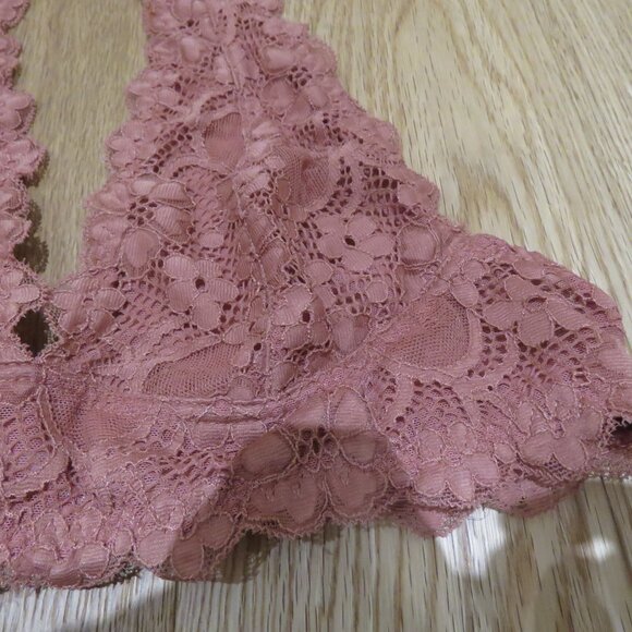 INTIMATELY FREE PEOPLE Galloon Pink Lace Halter Bralette Bra Boho - Size S - Picture 5 of 9